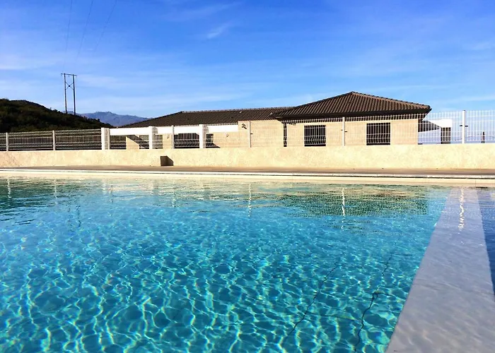 A Di Tuda Avec Piscine Partagee 公寓